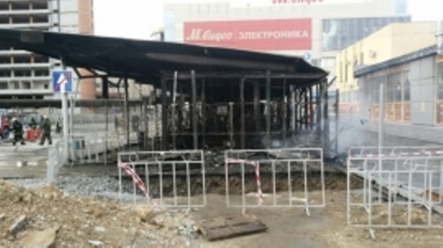 В Екатеринбурге погибла в огне привокзальная торговля