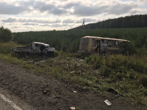 ДТП с участием автобуса на Урале: один человек погиб, 12 получили травмы