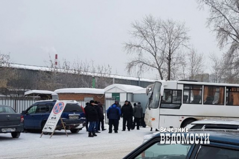 На екатеринбургской овощебазе прошла операция по выявлению нелегалов