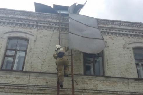 1300 уральцев обратились к властям за компенсацией после урагана