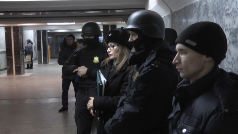 В переходах двух станций екатеринбургского метро демонтировали киоски