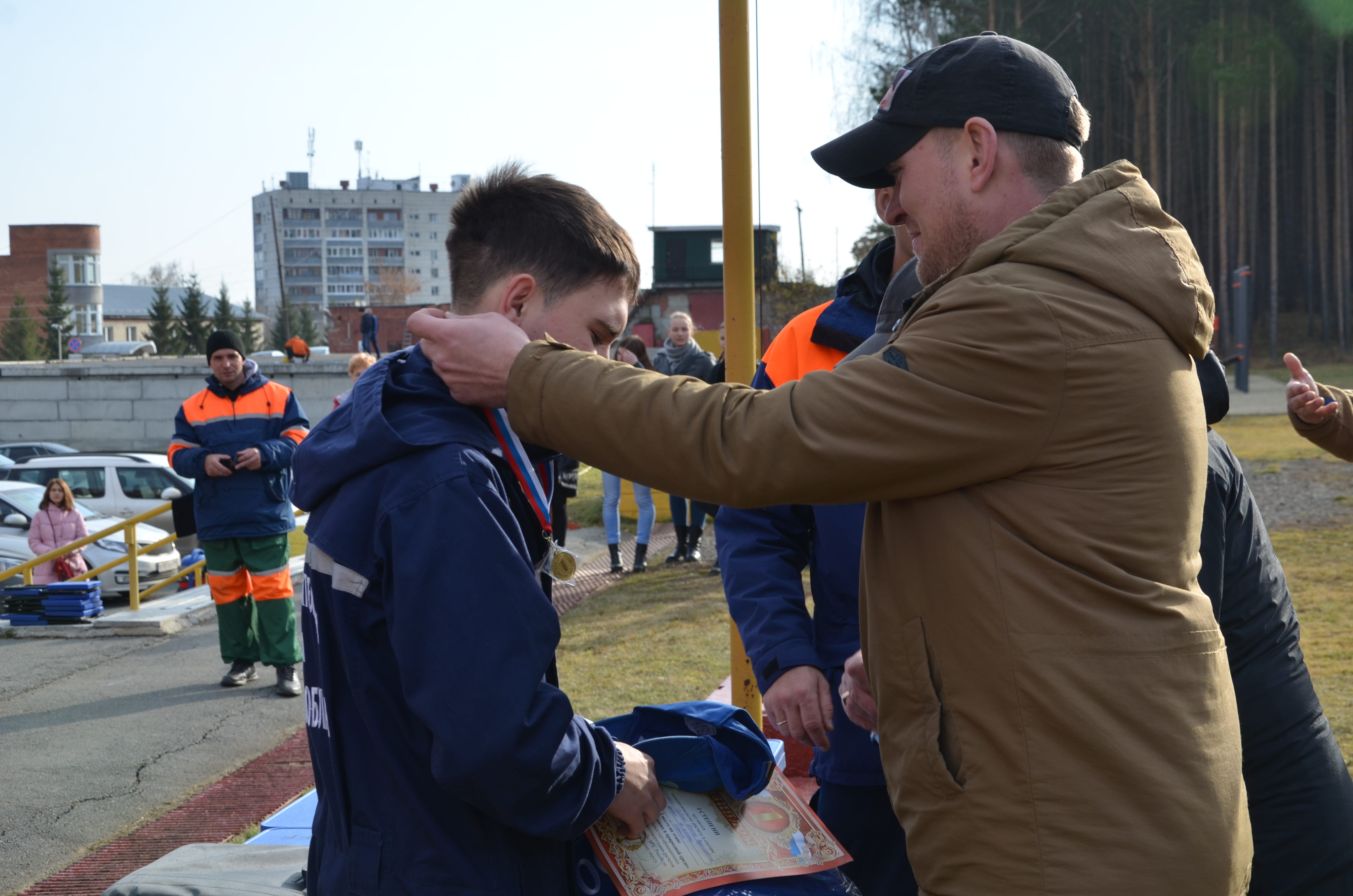 Послушание и ловкость: в Екатеринбурге прошли сборы кинологов