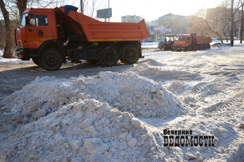 Чиновников накажут за снежный апокалипсис на дорогах