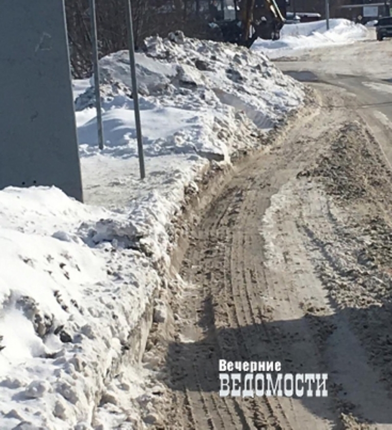 В Свердловской области из-за бездействия властей целый город остался без воды