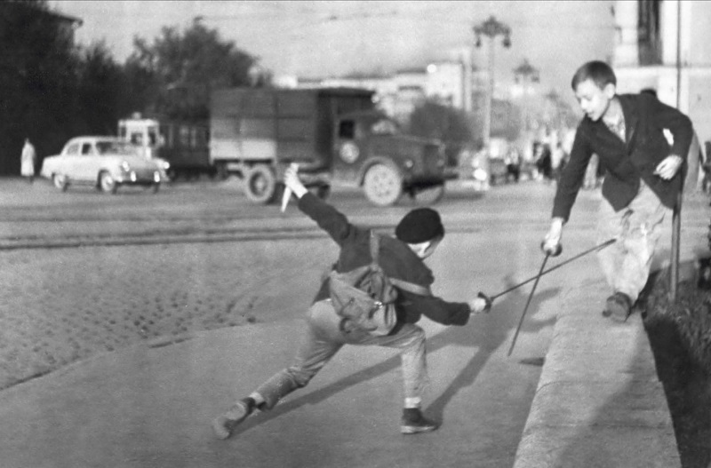 «Екатеринбург. История города в фотографии. 1960-е — 1991»