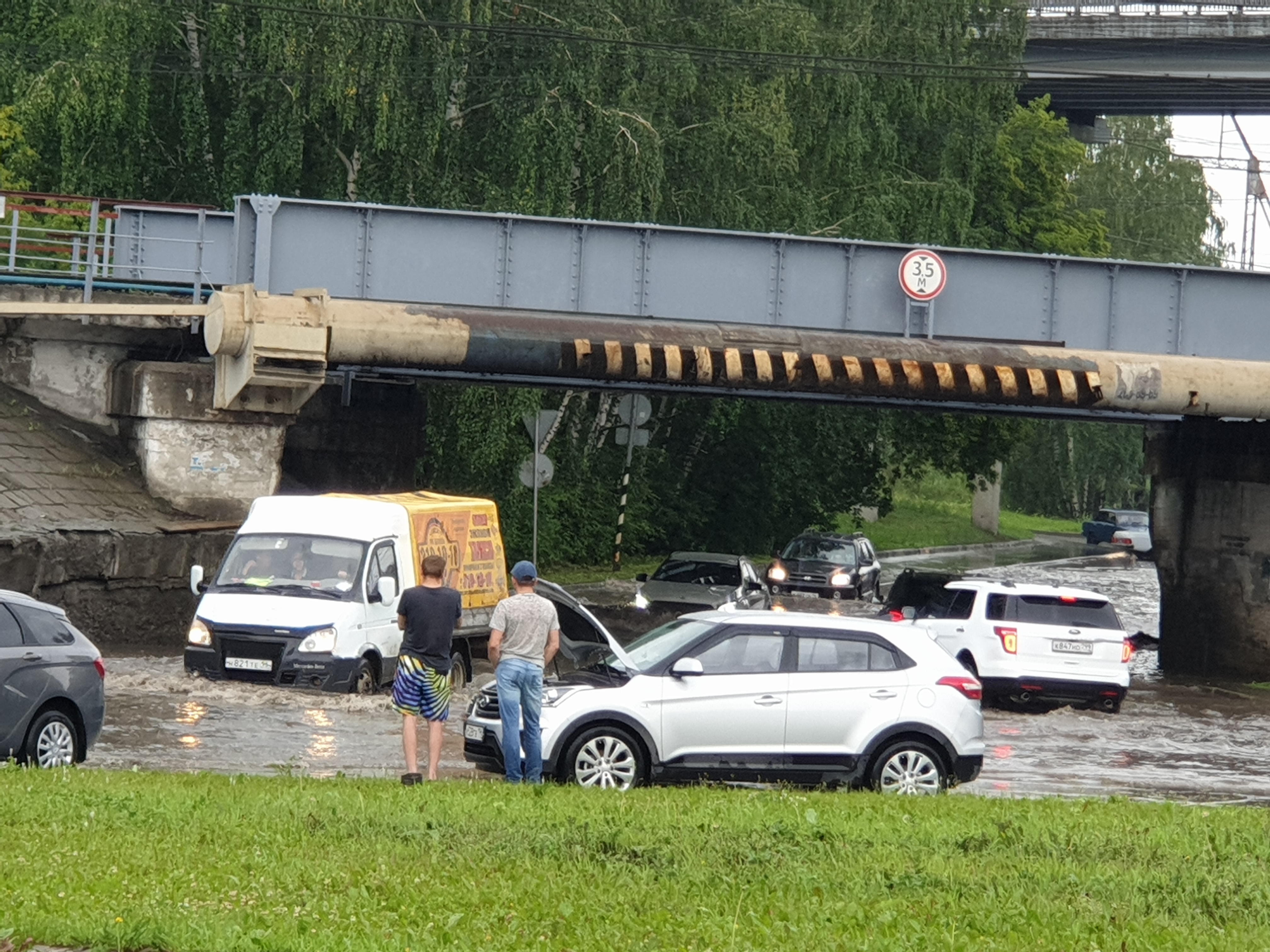 Екатеринбург и пригород на одно утро превратились в Венецию