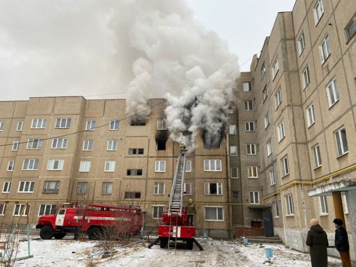 В свердловском поселке в пятиэтажке произошел взрыв газа